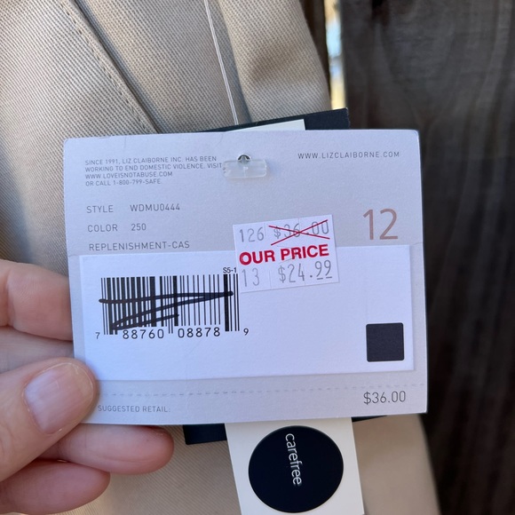 3 for $25👗Liz Claiborne khaki shorts - Picture 4 of 7